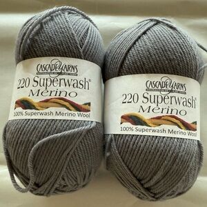 NWT Lot of 2 100g Cascade Yarns 220 yd 100% Superwash Merino Wool color 66 gray